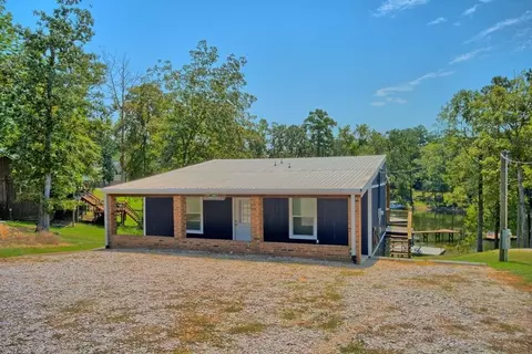 181 Lake St, Burkeville, TX 75932