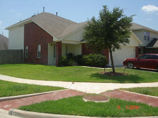 19103 Brownstone Mills Dr, Cypress, TX 77433 photo 1