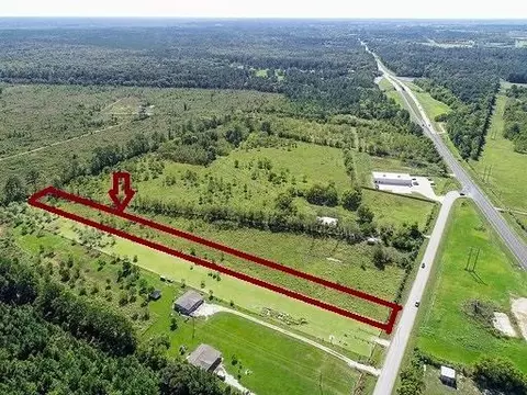144 County Road 676, Dayton, TX 77535