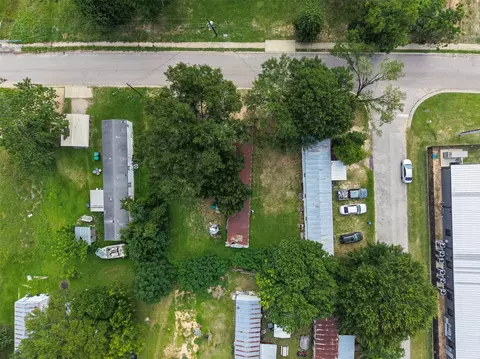 403 Young St, Willis, TX 77378 photo 16
