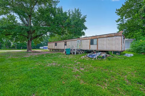 403 Young St, Willis, TX 77378 photo 26
