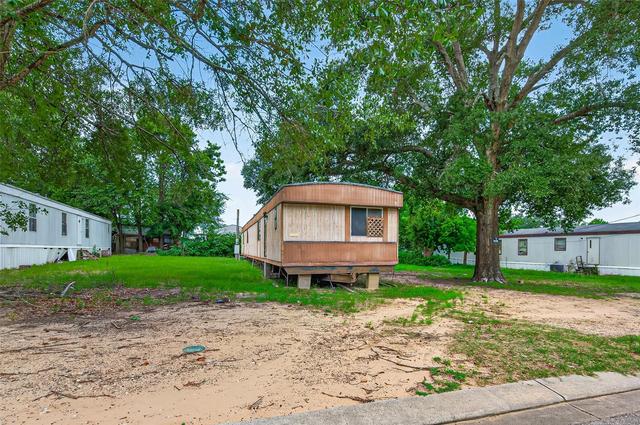 403 Young St, Willis, TX 77378