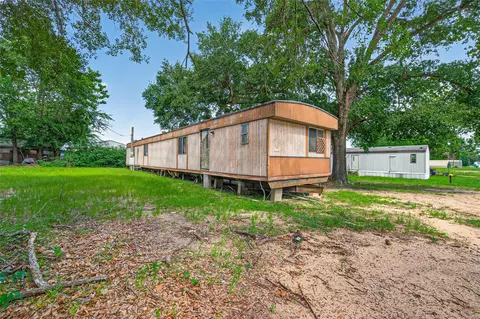 403 Young St, Willis, TX 77378 photo 27