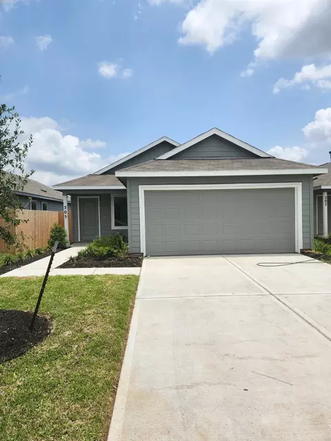 305 Brandi Dr, Wharton, TX 77488