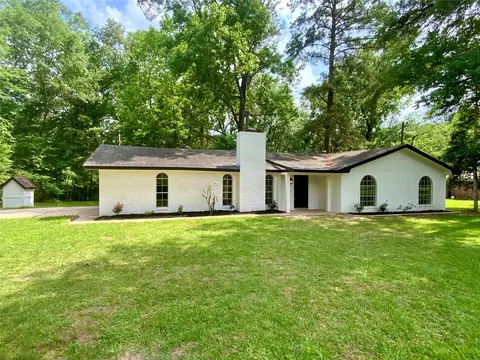 296 Kings Row, Livingston, TX 77351
