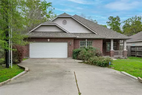 536 Springwood Dr, Conroe, TX 77385 photo 1