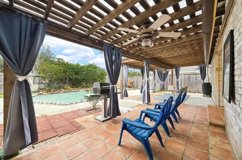 1306 S Kirkwood Rd, Houston, TX 77077