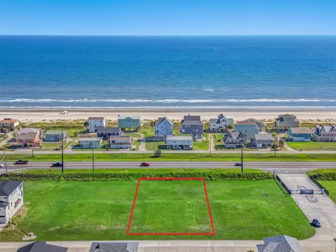 21209 Scissor Tail Ln, Galveston, TX 77554