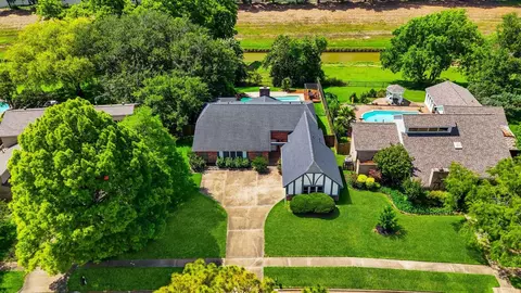 3931 Pleasant Valley Dr, Missouri City, TX 77459
