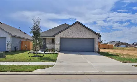 4338 Maple Root Ln, Pinehurst, TX 77362 photo 1