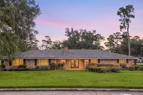 6207 Coral Gables Dr, Houston, TX 77069