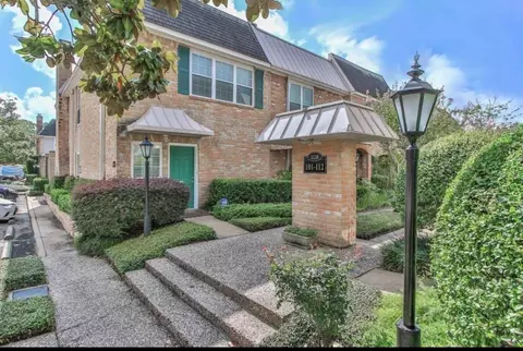 2228 S Piney Point Rd #101, Houston, TX 77063