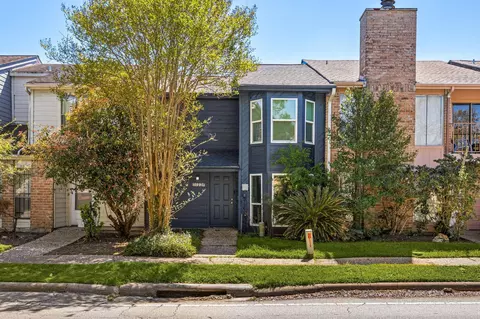 11229 Briar Forest Dr, Houston, TX 77042