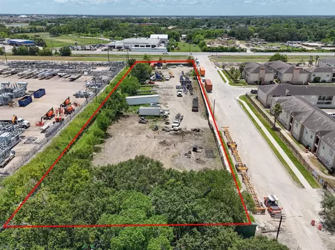 3925 Coronation Dr, Houston, TX 77034