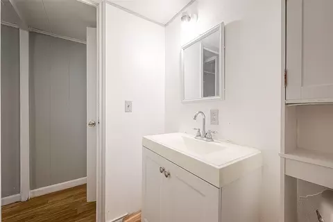 Bath - 17536 White Oak Orch, Conroe, TX 77306 photo 3 of 6