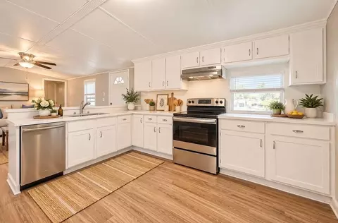 Kitchen - 17536 White Oak Orch, Conroe, TX 77306 photo 2 of 4