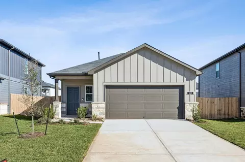 610 Amber Falls Dr, Montgomery, TX 77356