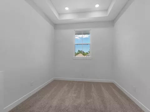 Bedroom - 305 Silver Sage St, Conroe, TX 77304 photo 4 of 5