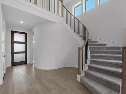Entry Way - 305 Silver Sage St, Conroe, TX 77304 photo 2 of 3