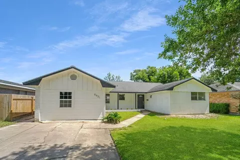 9931 Kittrell St, Houston, TX 77034