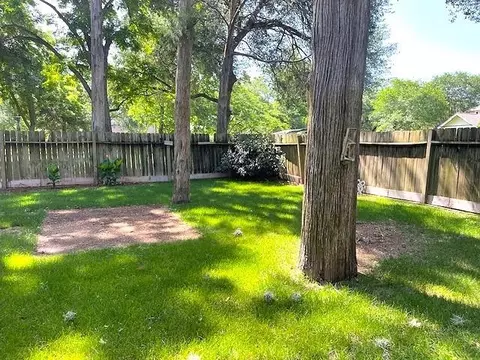 Exterior - 6211 Gresham St, Wallis, TX 77485 photo 8 of 12