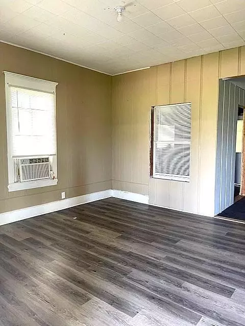 Living - 6211 Gresham St, Wallis, TX 77485 photo 1 of 1