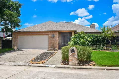 6622 Pauma Dr, Houston, TX 77069