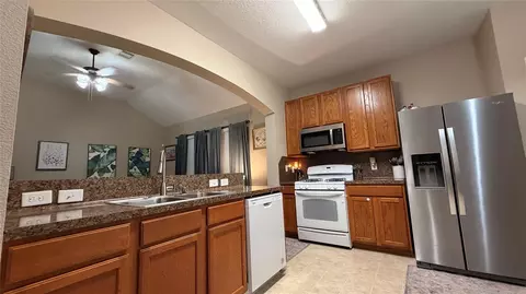 Kitchen - 4079 Mossy Spring Ln, Spring, TX 77388 photo 1 of 2