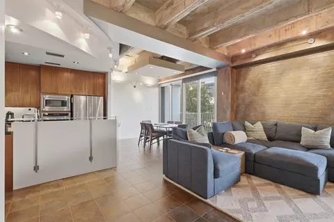 3614 Montrose Blvd #401, Houston, TX 77006