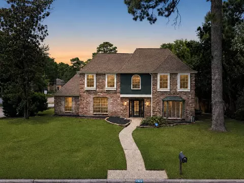 1922 Roanwood Dr, Houston, TX 77090