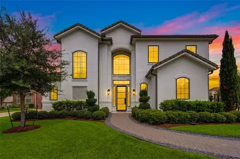 2330 Wyndam Heights Ln, Houston, TX 77077
