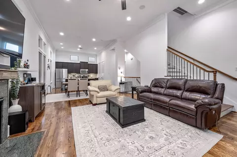 3205 Maxroy St, Houston, TX 77008