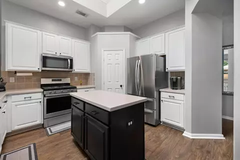 Kitchen - 20102 Pinehaven Ln, Spring, TX 77379 photo 3 of 3