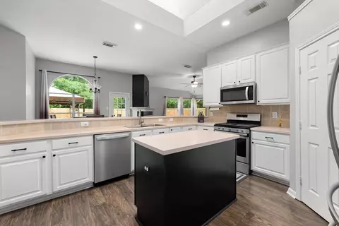 Kitchen - 20102 Pinehaven Ln, Spring, TX 77379 photo 2 of 3