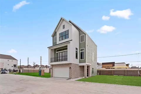 8718 Aquino Ln, Houston, TX 77055