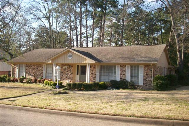 1000 Northpine Dr, Conroe, TX 77301 photo 1