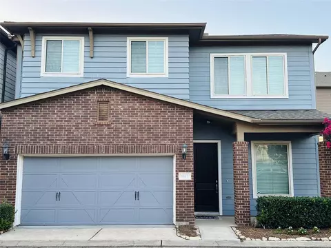 8812 Ashbloom Ln, Houston, TX 77080