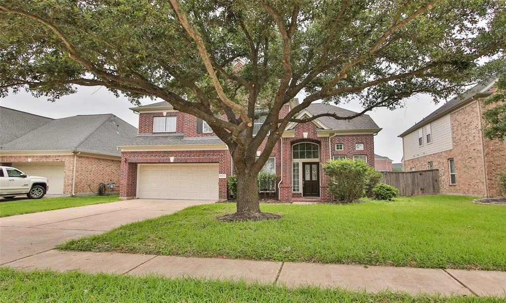 19114 Berkshire Oak St  