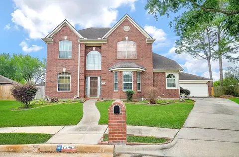 11414 Oak Lake Vista Ct, Sugar Land, TX 77498
