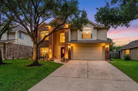 6822 Summer Bridge Ln, Spring, TX 77379
