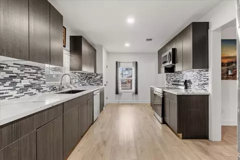 5201 Main St, Santa Fe, TX 77510