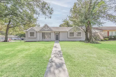 4318 Burkegate Dr, Spring, TX 77373