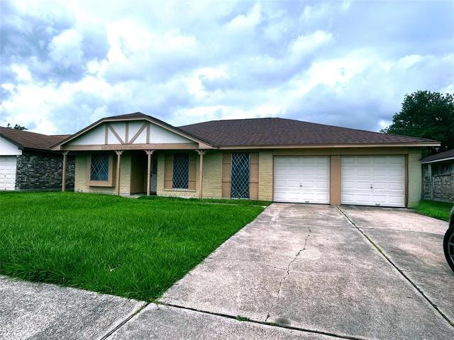 4207 Sequoia St, Baytown, TX 77521
