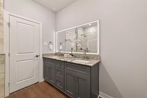 Bath - 25661 John Wayne Rd, Splendora, TX 77372 photo 2 of 2