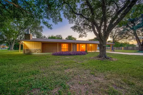14438 Highway 36, Needville, TX 77461