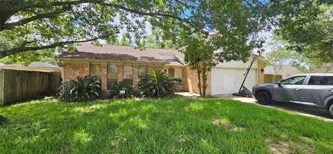 9806 Sagecastle Ln, Houston, TX 77089