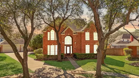 2027 Richland Ct, Sugar Land, TX 77478