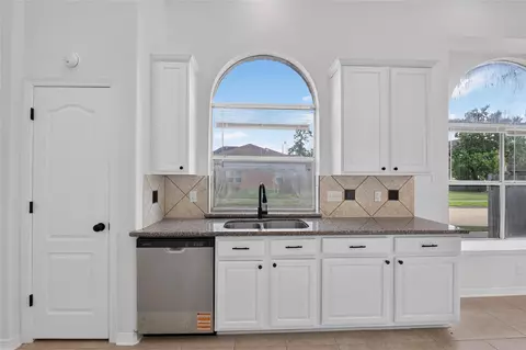Kitchen - 23827 Spring Dane Dr, Spring, TX 77373 photo 4 of 4