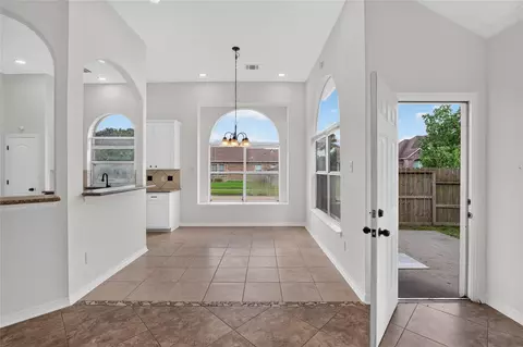 Entry Way - 23827 Spring Dane Dr, Spring, TX 77373 photo 4 of 4