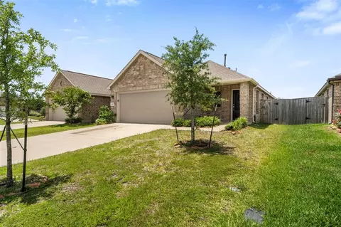 18415 Running Shadow Ct, Hockley, TX 77447